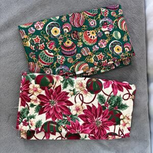 Christmas Fabric Remnants 2 Yds/Lot of 2 Pcs Cotton Poinsettias Ornaments New